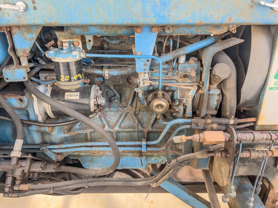 Traktor FORD 6619 m. kost