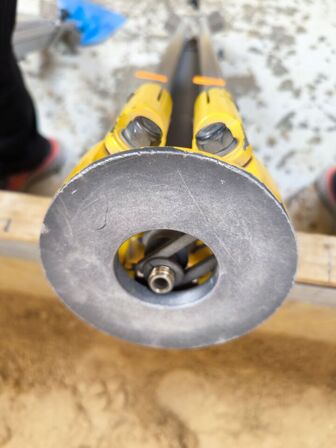 Stativ til nivelleringsapparat