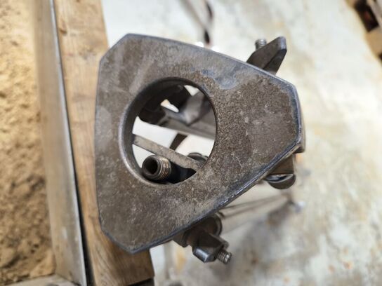 Stativ til nivelleringsapparat