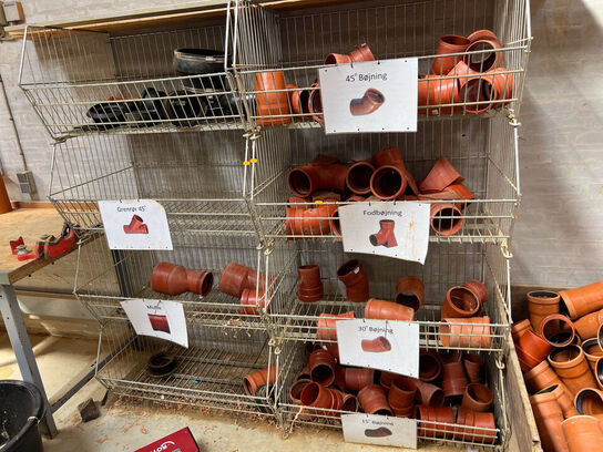Kloakrør div. størrelse, længder m.v. (se billeder)
