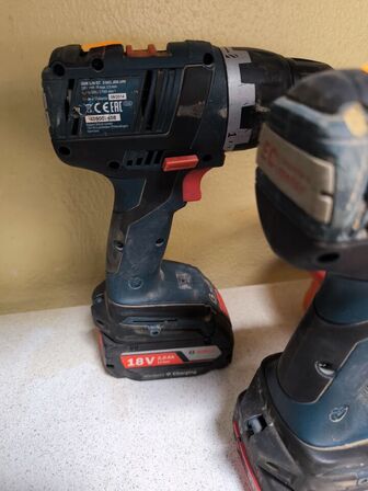 Vinkelsliber & skruemaskiner BOSCH