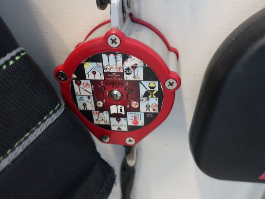 Div. sikringsgrej, faldblokke m.v. inkl. stativ