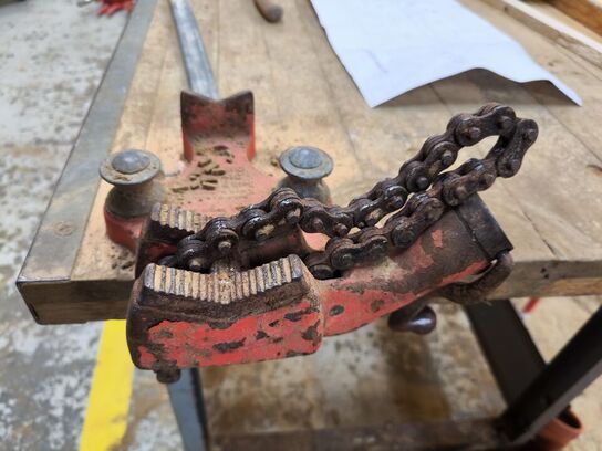 Filebænk m. RIDGID kæberørholder