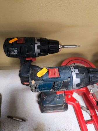 Vinkelsliber & skruemaskiner BOSCH