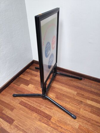 2 stk. stormsikret skilte