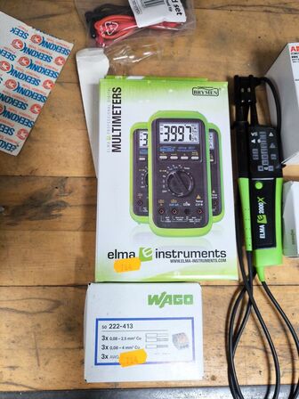 Div. elektrikerværktøj, materiel m.v.