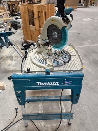 Kapsav MAKITA LF1000