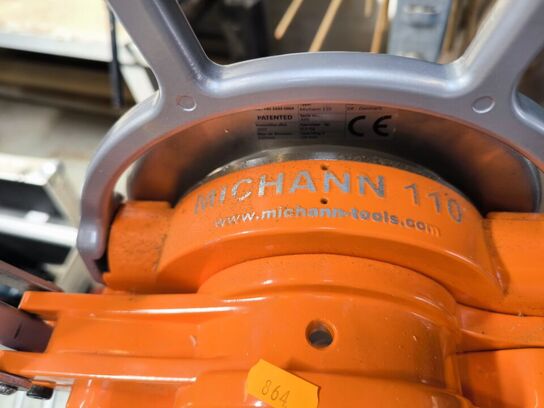 Elektrisk rørskærer MICHANN 110 på stativ, inkl. batteri