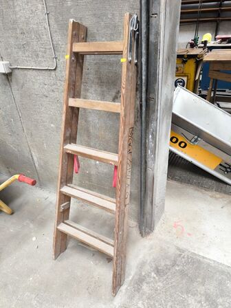 5 trins JUMBO wienerstige i træ 1,4m