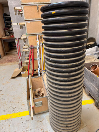 Kloakrør div. størrelse, længder m.v. (se billeder)