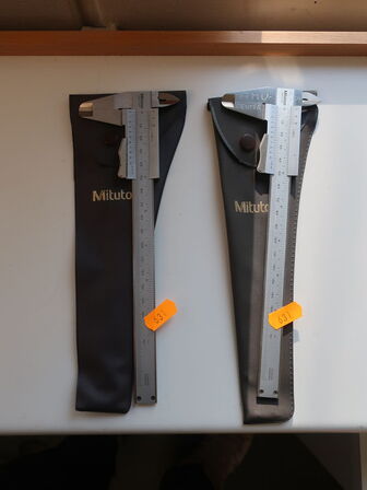 2 stk. MITUTOYO skydelære 