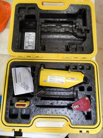 Rørlægningslaser LEICA PIPER 100