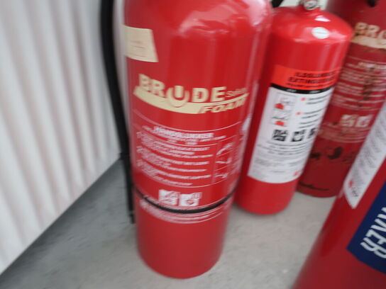 8 stk. pulverslukkere