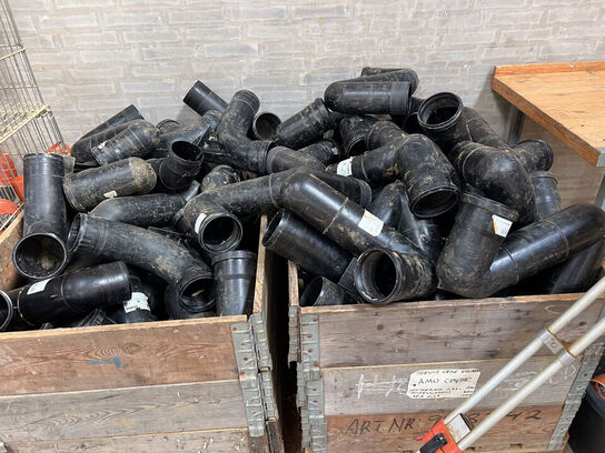 Kloakrør div. størrelse, længder m.v. (se billeder)