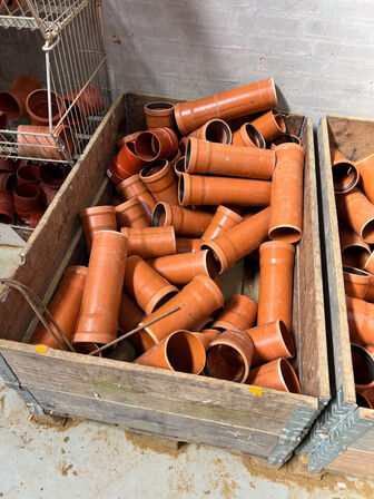 Kloakrør div. størrelse, længder m.v. (se billeder)