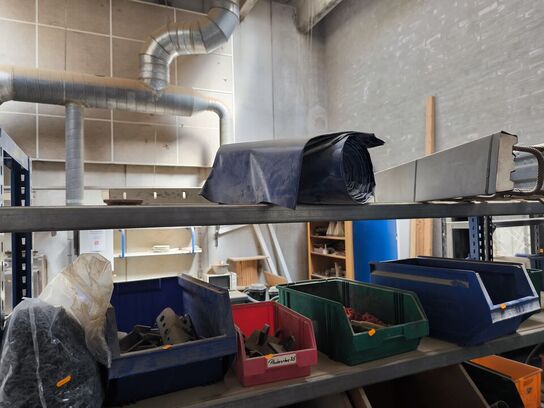 Indhold på reol (venstre fag)