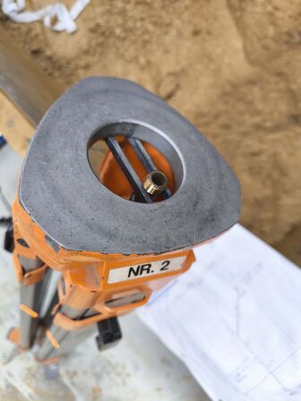 Stativ til nivelleringsapparat