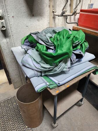 Rullebord inkl. indhold