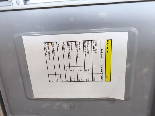 Kasse m. sikringsgrej samt div.