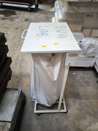 Affaldsstativ m. låg