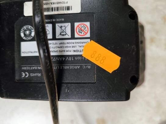 Lader & 2 stk. batterier til MICHANN rørskærer