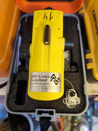 Nivelleringsapparat LEICA NA324