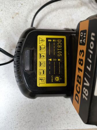 Lader & batteri til MICHANN rørskærer