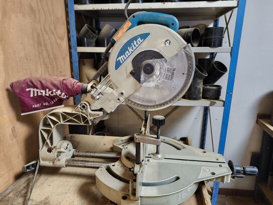 Kapsav MAKITA LS1214F