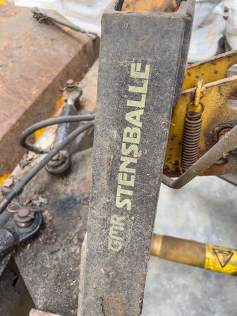 Traktor FORD 6619 m. kost