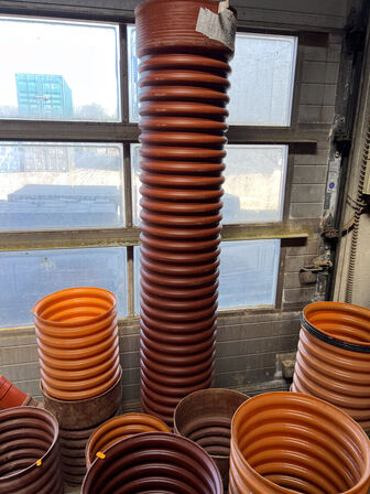 Kloakrør div. størrelse, længder m.v. (se billeder)