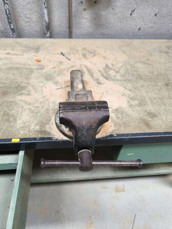 Filebænk m. skruestik