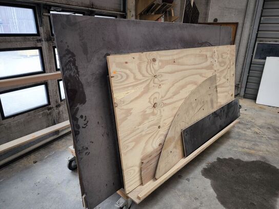 Stor A-vogn inkl. indhold