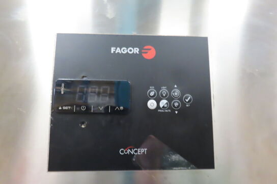 Dobbeltdørs køleskab