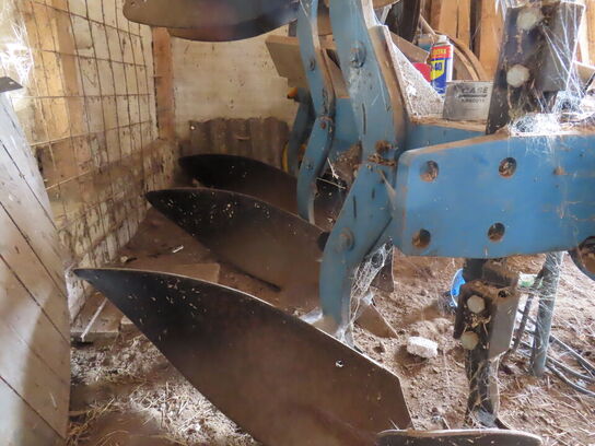 Plov ÖVERUM XCELSIOR CX 390 F.