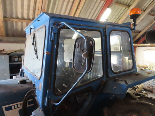 Traktor COUNTY 1164