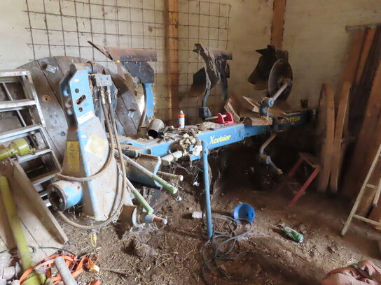 Plov ÖVERUM XCELSIOR CX 390 F.