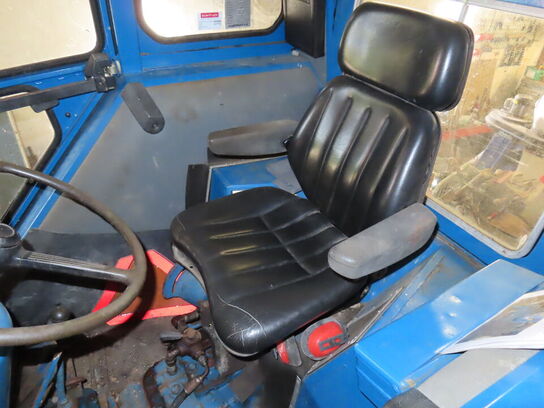 Traktor COUNTY 1164