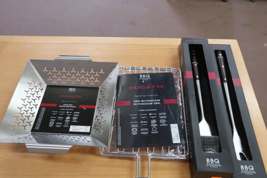 4 stk BUGATTI cesta bbq square basket, tectanfular grill, fork, cleaning brush
