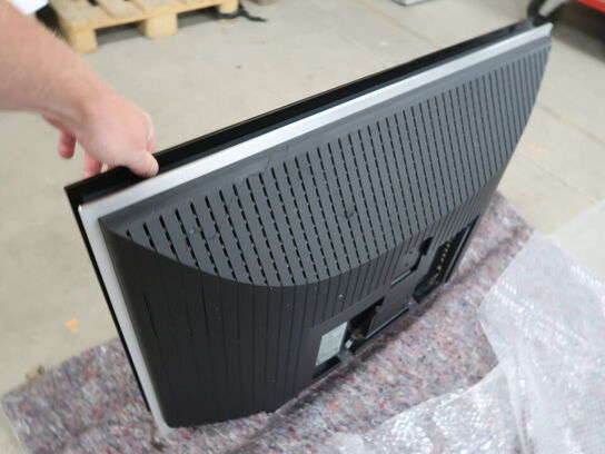 B&O BeoVision 7-32