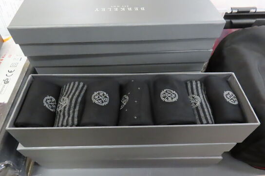 7 stk. Æsker med strømper BERKELEY Str. 36-40