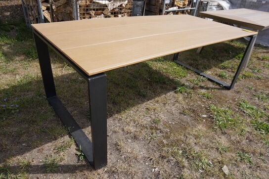 Lyngsø havebord teaklook Nonwood/Sort 210x100 cm 