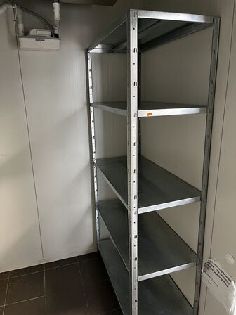 2 reoler u. Indhold 188X100X45