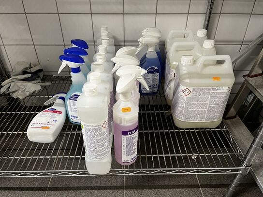 Rengøringsartikler mm.