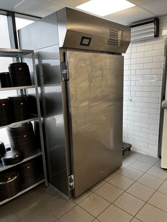 Afrimningsskab/Optøningsskab FOSTER LxBxH: 120x90x221 cm.