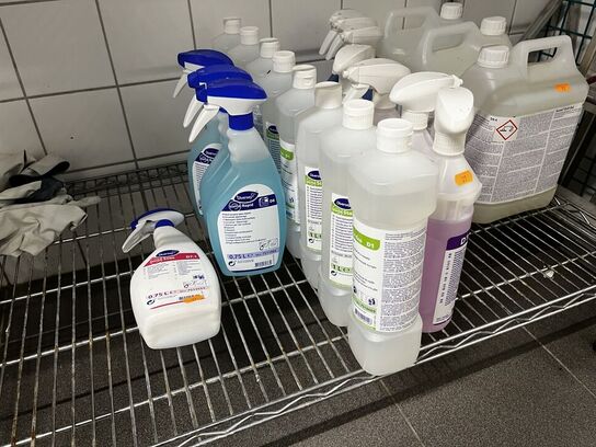 Rengøringsartikler mm.