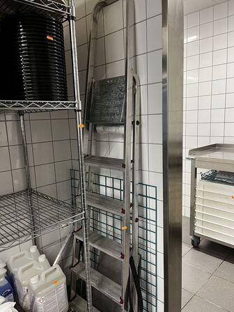 Rengøringsartikler mm.