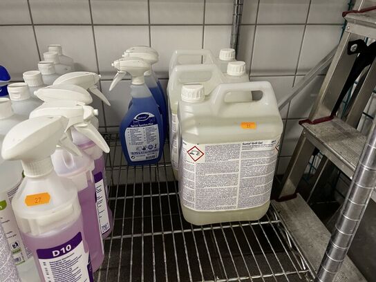 Rengøringsartikler mm.