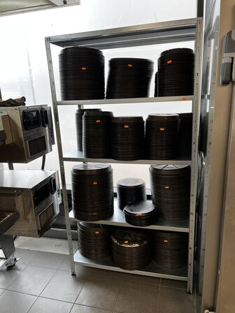 2 reoler u. Indhold 188X100X45