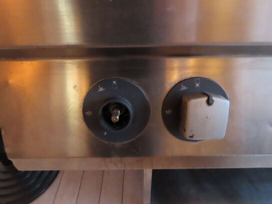 Kogebord, ZANUSSI med 6 blus