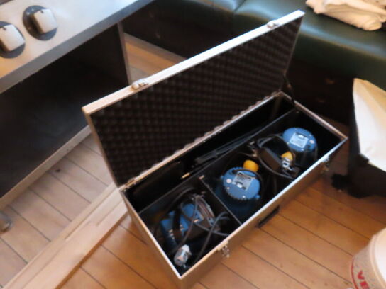 3 stk. tungstens spot, ARRILITE 800W i alukasse